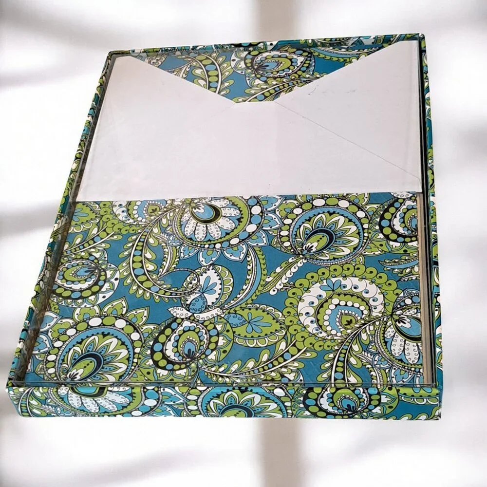 Vera Bradley Deluxe Photo Album Turquoise Peacock Paisley 100 Page 200 Photos